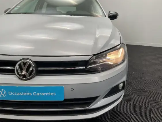 VOLKSWAGEN POLO VI - voiture d'occasion - Photo 18