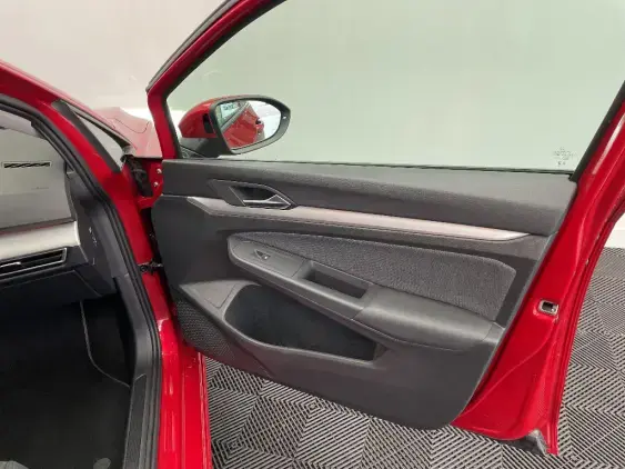 VOLKSWAGEN GOLF VIII - voiture d'occasion - Photo 19