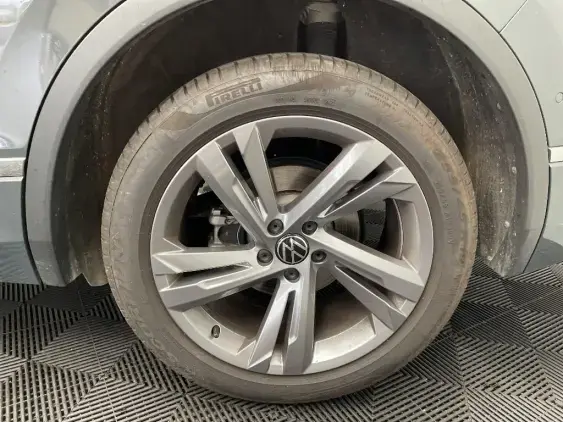 VOLKSWAGEN TIGUAN II - voiture d'occasion - Photo 21